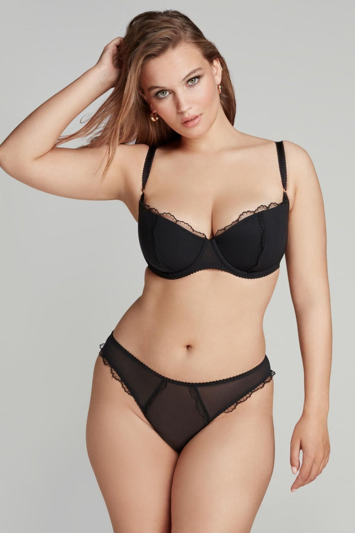 Agent Provocateur Sara brief